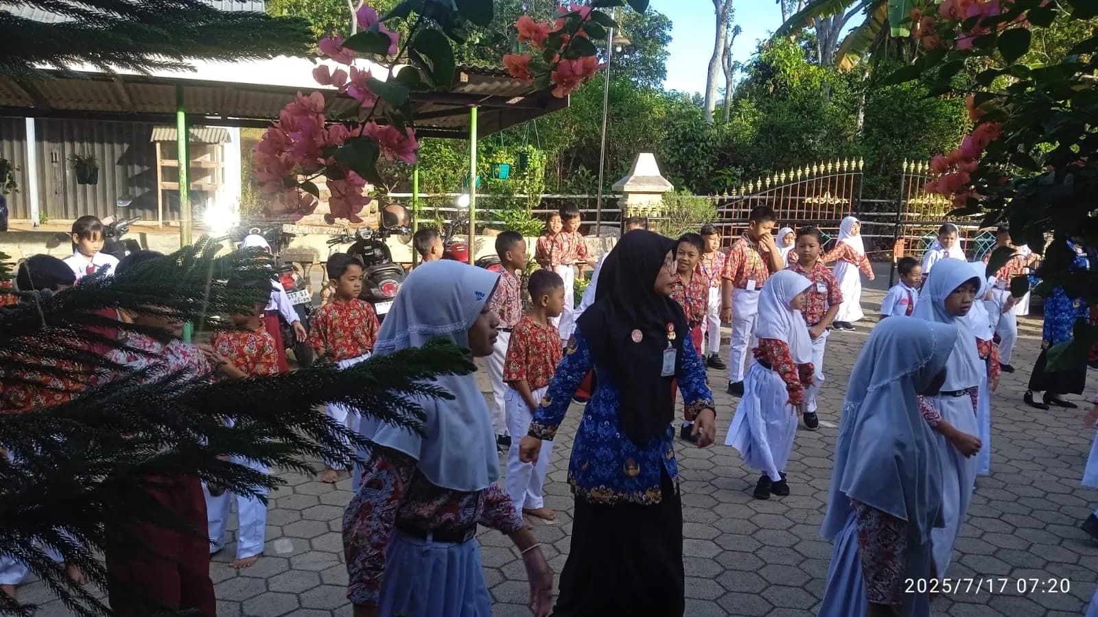 Senam Sehat Anak Indonesia Hebat